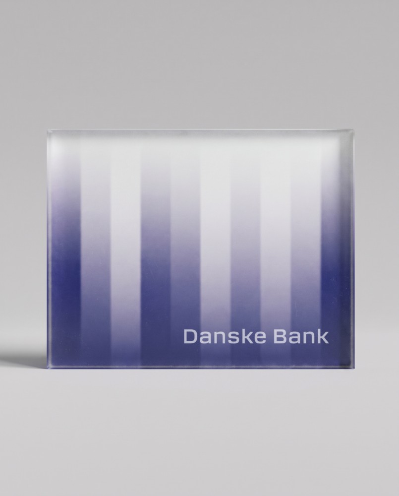 Trofeo su misura financial tombstone in plexiglass traslucido sfumato 2