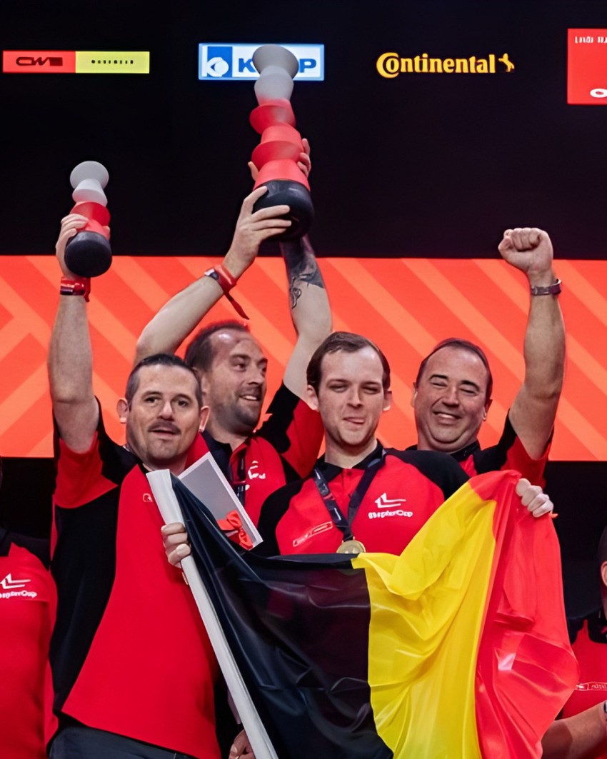 Trofeo su misura StaplerCup – Finali di Aschaffenburg, 2026, realizzato da Sustain Awards