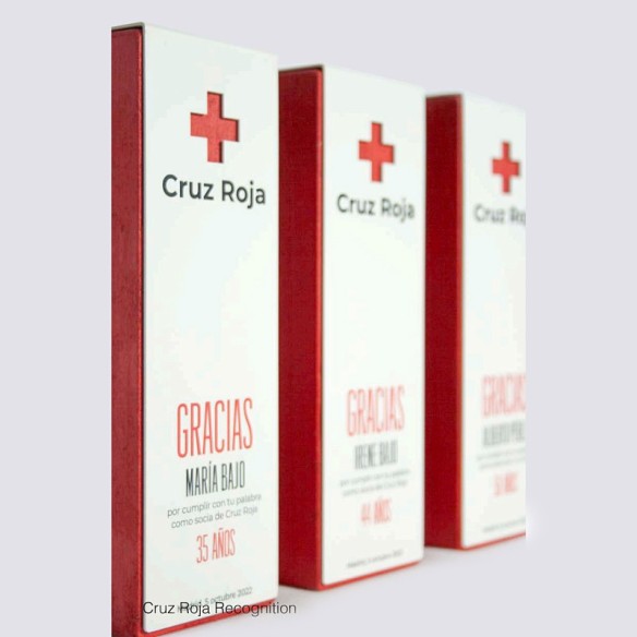 trofeo personalizzato Croce Rossa