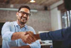 Regali aziendali per i partner: idee strategiche per rafforzare le relazioni